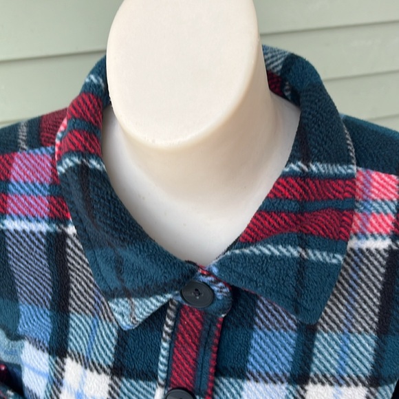 EUC Maurices plaid button-down jacket/shirt - Picture 2 of 16
